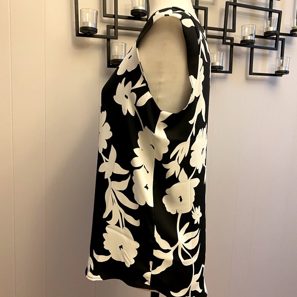 Rickis floral cap sleeve blouse - Picture 2 of 10